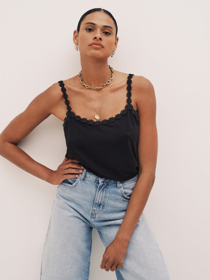 Avero Studio Cami Top - Black