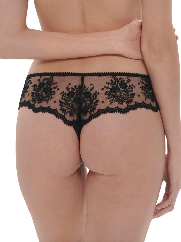 Intrigue Tanga