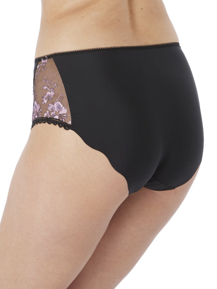 Isla Full Brief