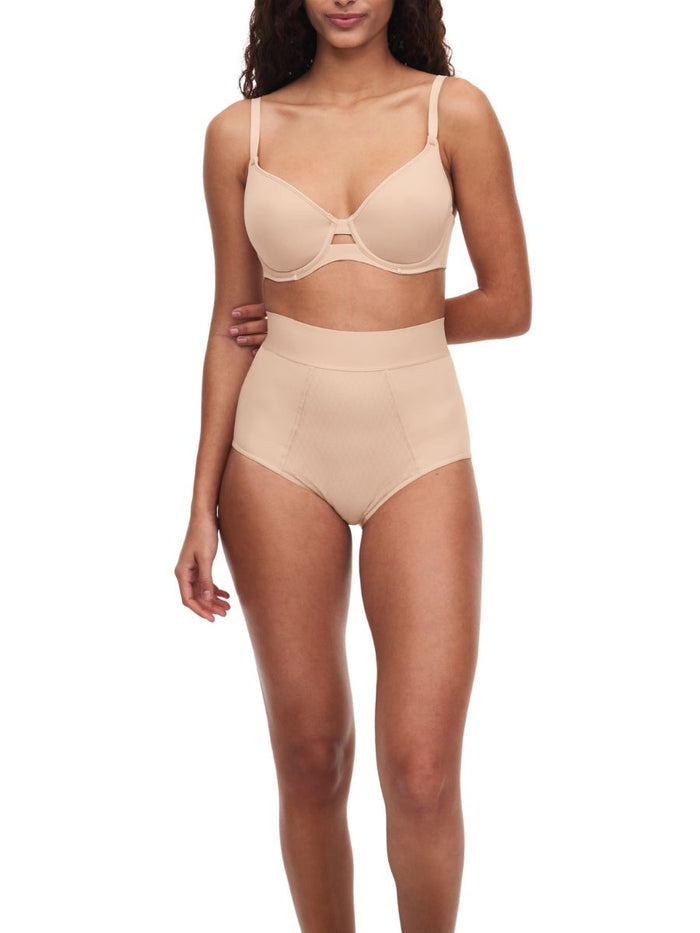 chantelle smooth lines covering spacer bra golden beige